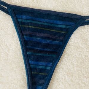 VS PINK DYED STRIPED THONG SIZE M 💙🩵🧡